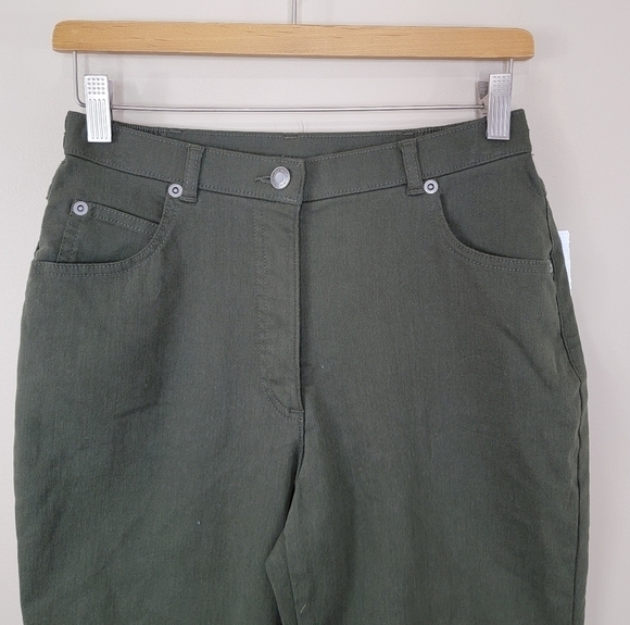 NWT Allison Daley | Petite Olive Green Jeans Straight Tapered Leg Size 6P - Picture 3 of 4